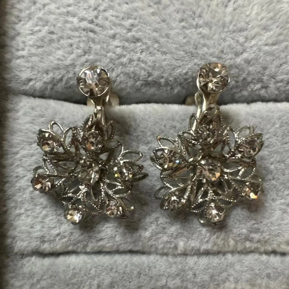 Unbranded Women's Silver and Gold Jewellery